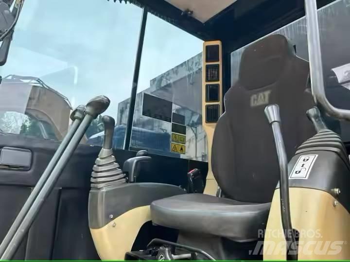 CAT 306 E2 Minibagger < 7t