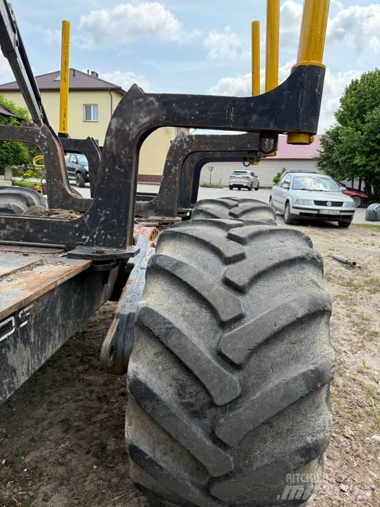 Valtra + KRONOS T 193 Traktoren