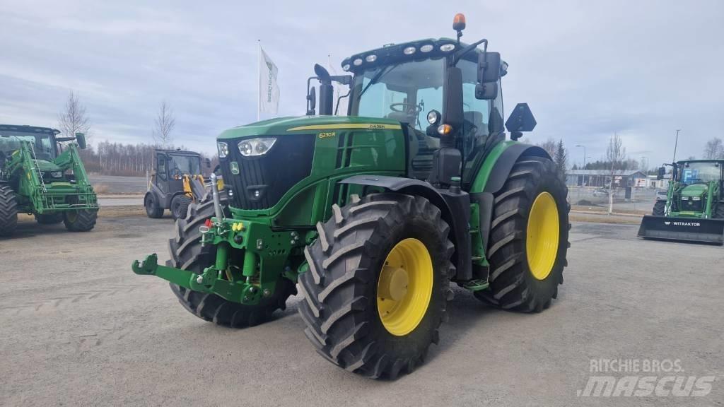 John Deere 6230 R Traktoren