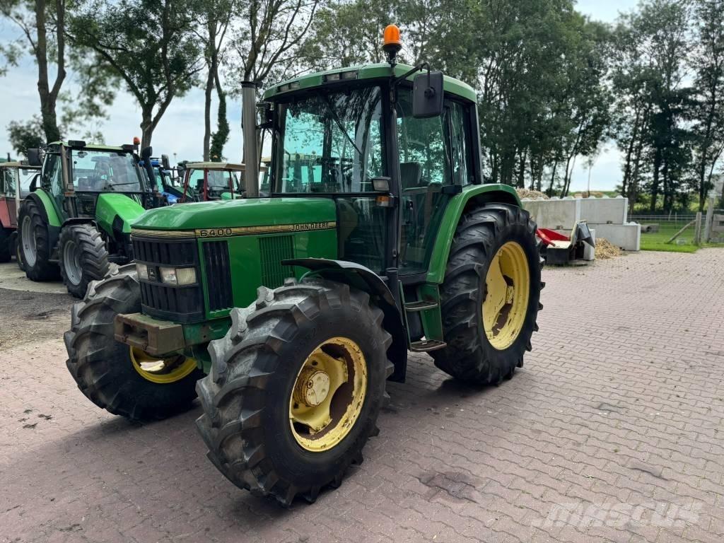 John Deere 6400 Traktoren