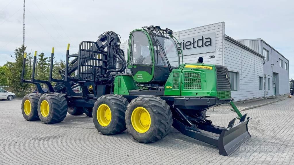 John Deere 1210E Forwarder