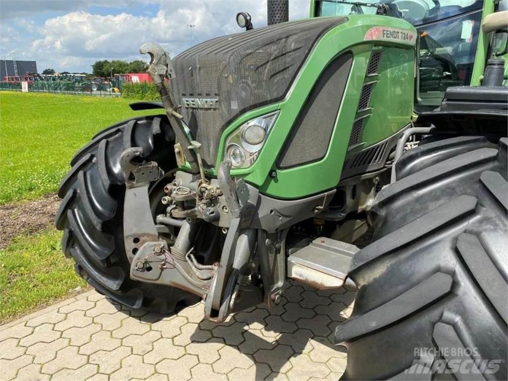Fendt 724 PROFI Traktoren