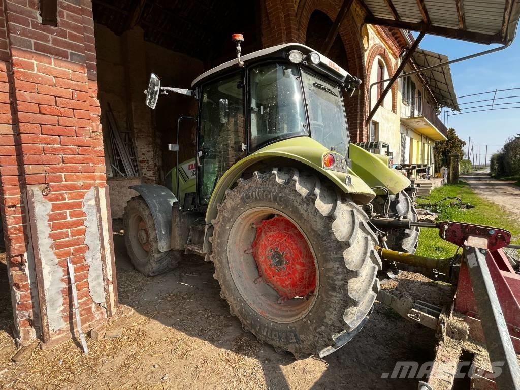CLAAS Arion 420 Traktoren
