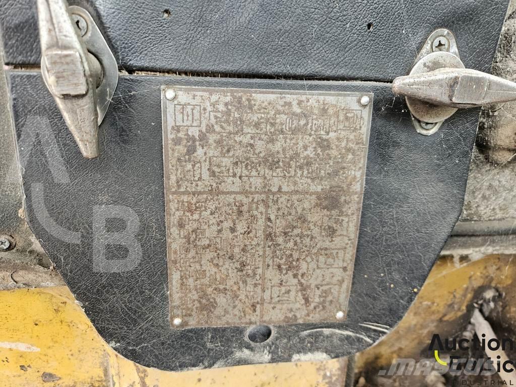  Onbekend T-170 Bulldozer