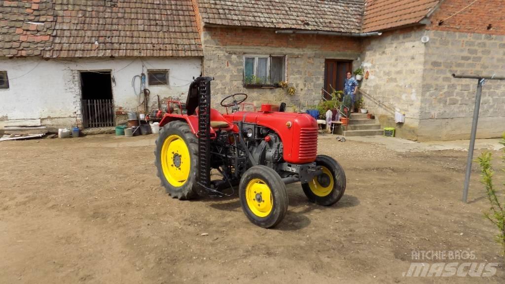 Steyr T 84 Traktoren