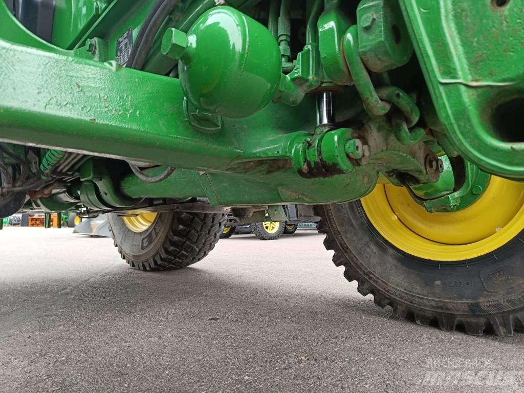 John Deere 6115 RC Traktoren