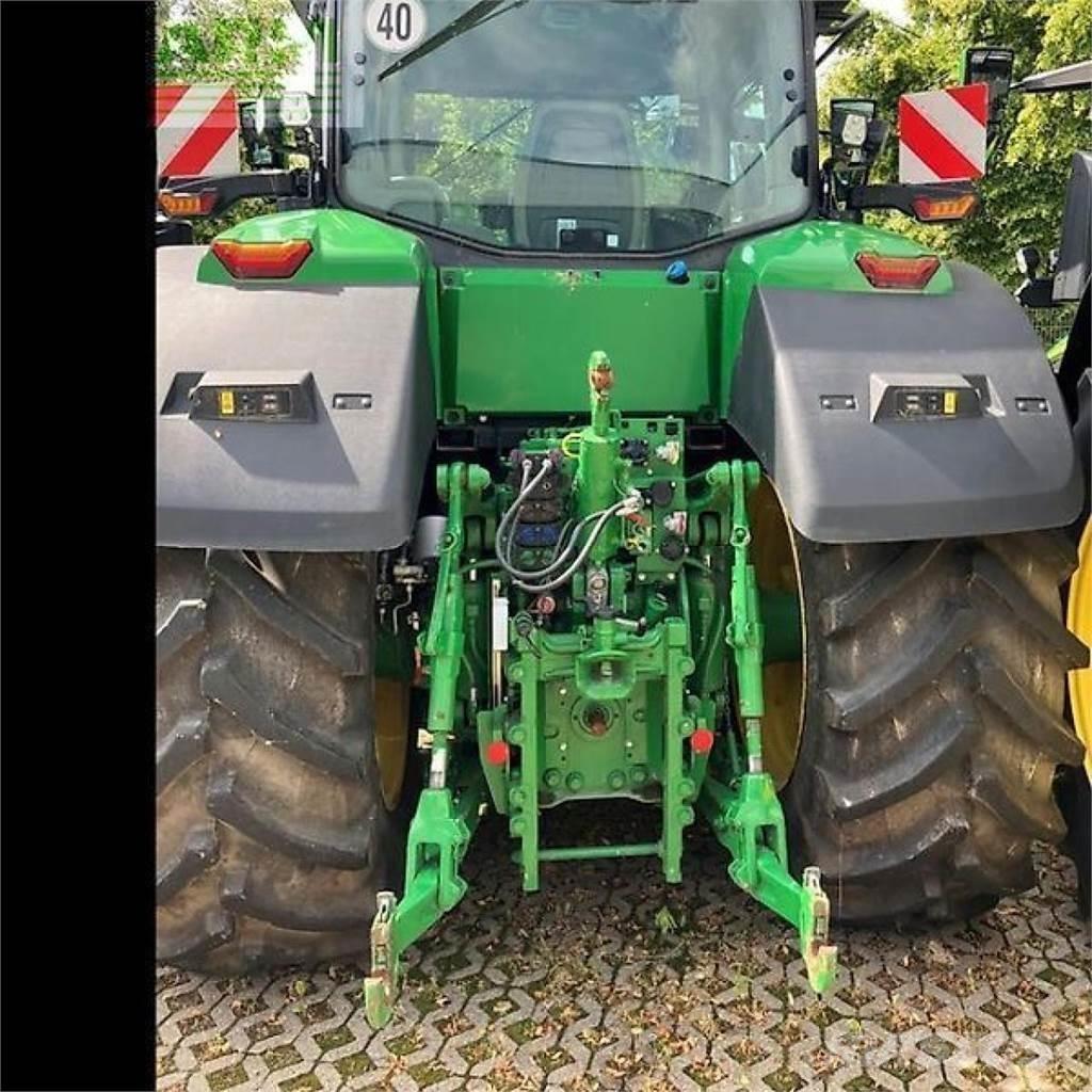 John Deere 7r 330 Traktoren