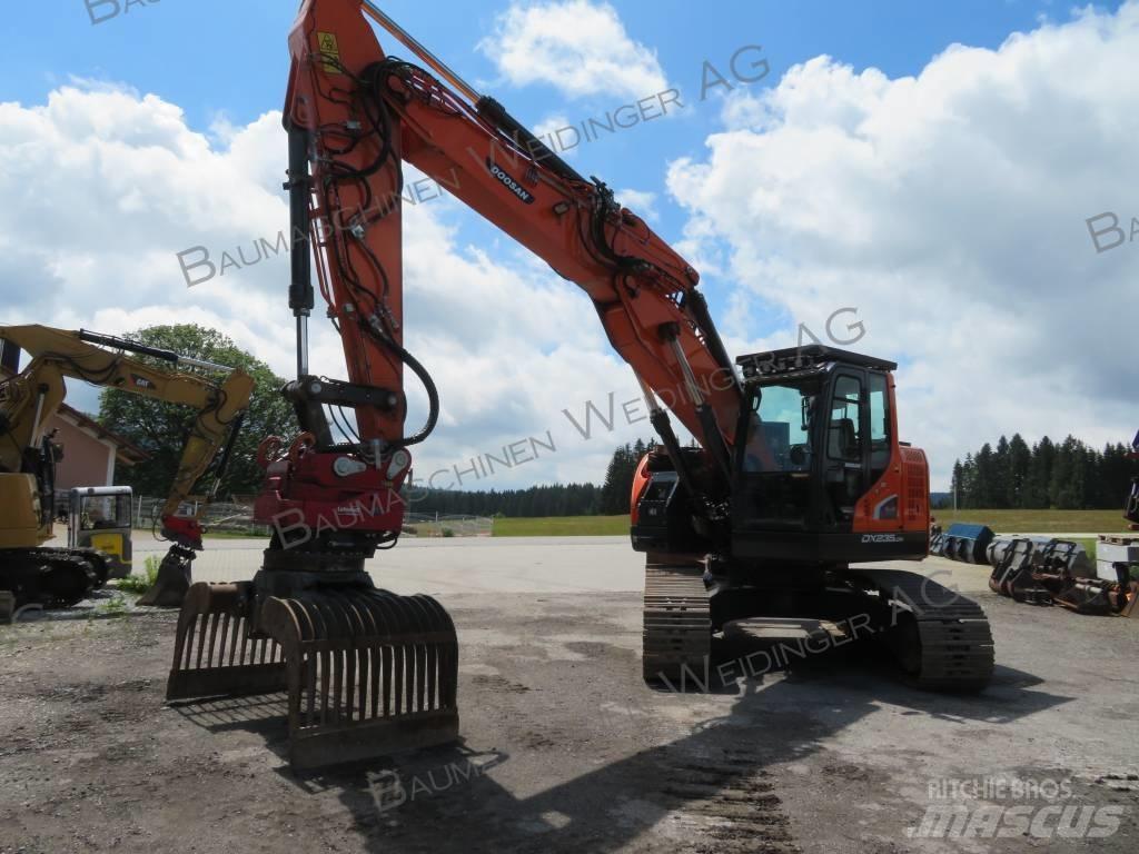 Doosan DX 235 LCR-5 Raupenbagger