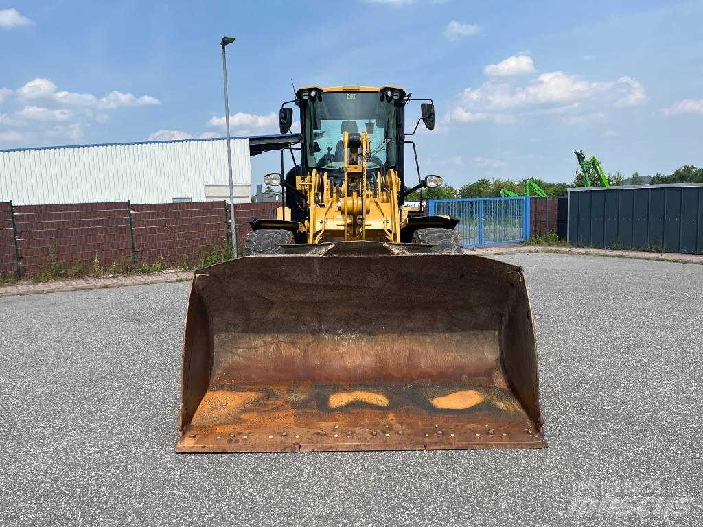 CAT 930M Radlader