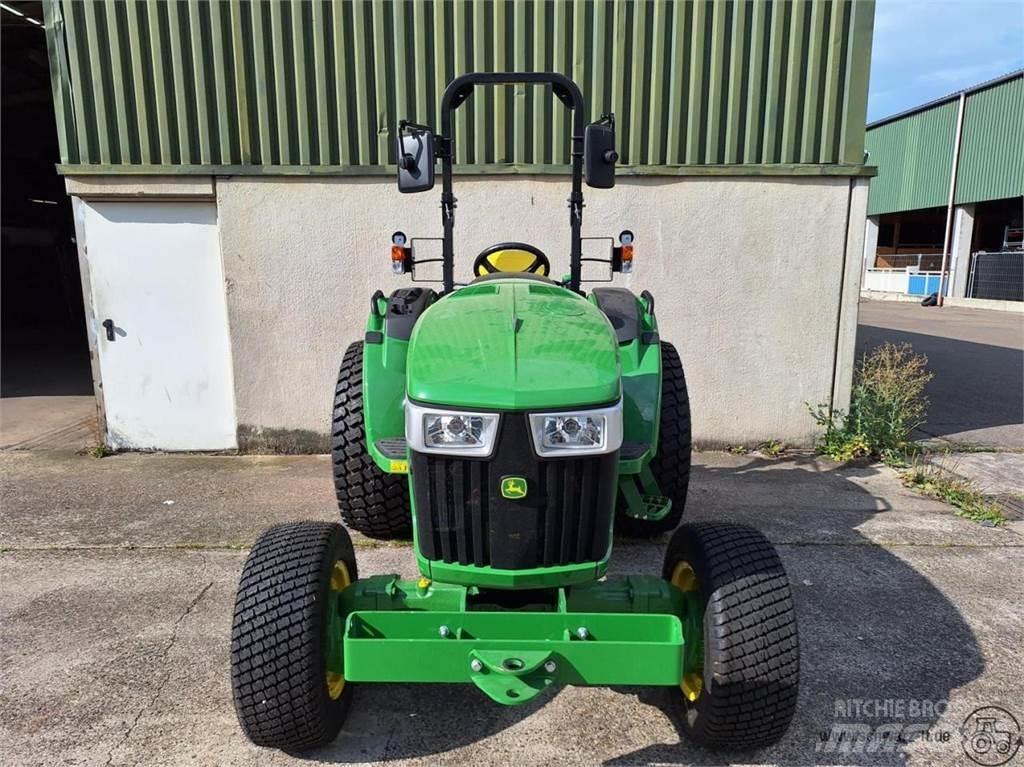 John Deere 4052M Kleintraktoren