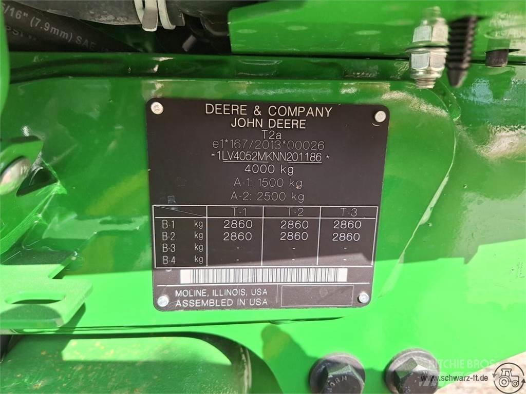 John Deere 4052M Kleintraktoren