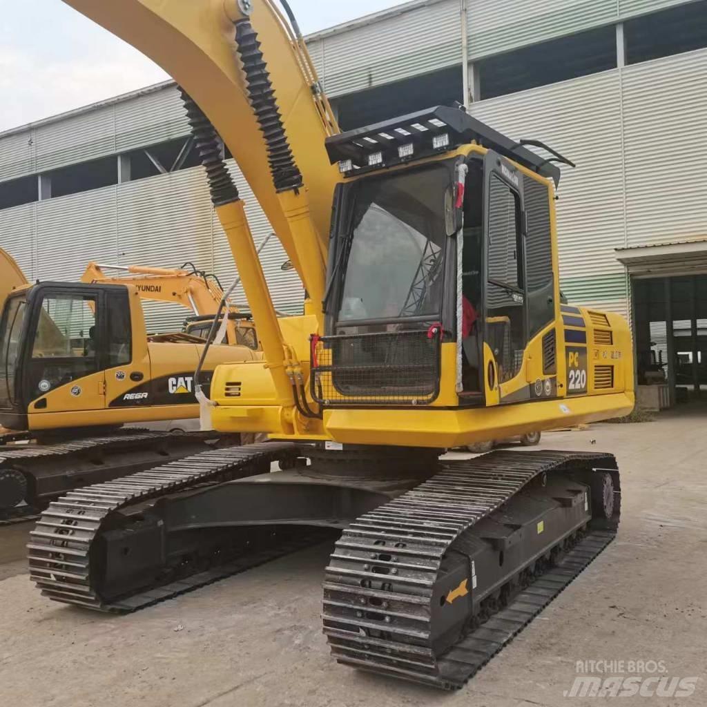 Komatsu PC 220-8 Raupenbagger