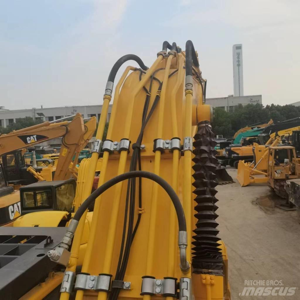 Komatsu PC 220-8 Raupenbagger