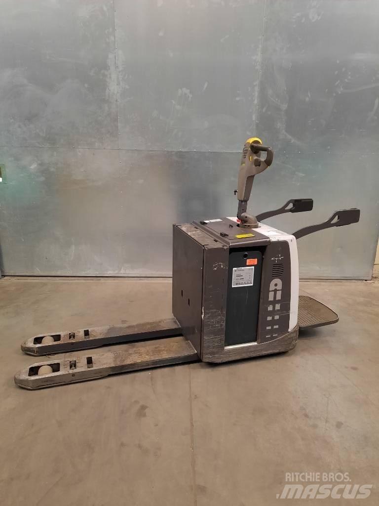 UniCarriers PMR200P Gabelstapler mit Fahrerstand