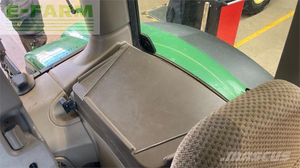 John Deere 6130R Traktoren