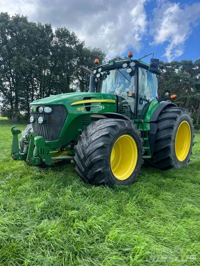 John Deere 7930 Traktoren