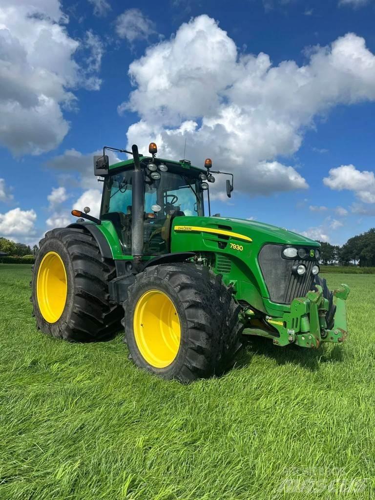 John Deere 7930 Traktoren