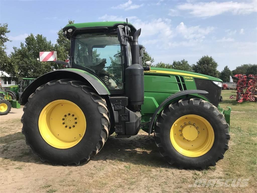 John Deere 7310R Traktoren