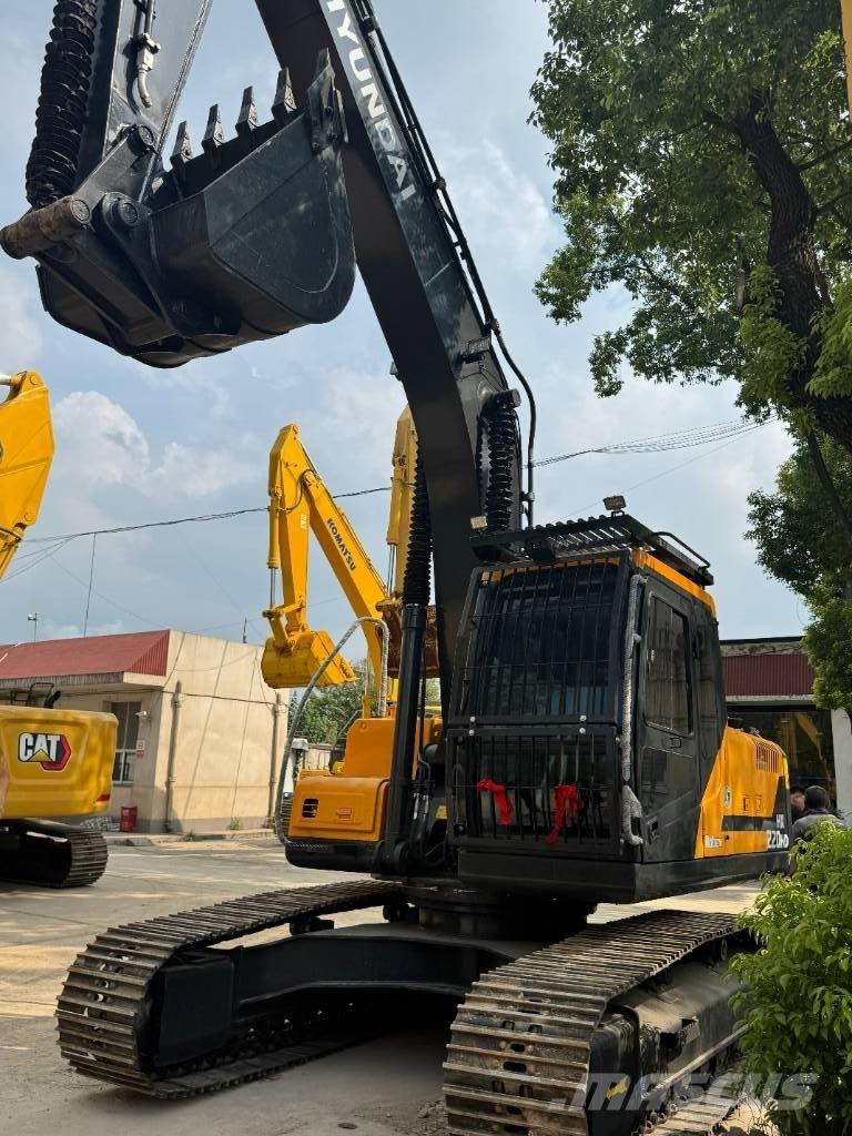 Hyundai HX220HD Midibagger  7t - 12t