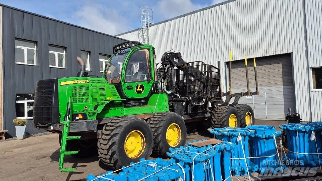 John Deere 1910 G Forwarder