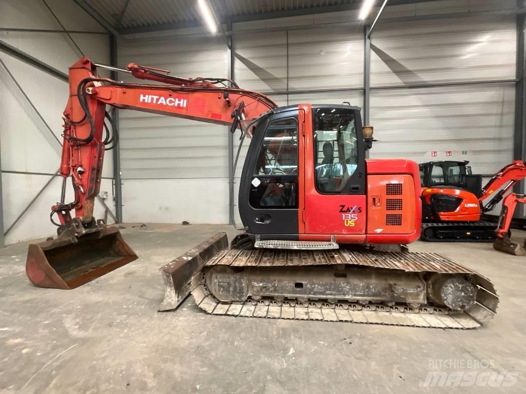 Hitachi ZX 135 US Raupenbagger