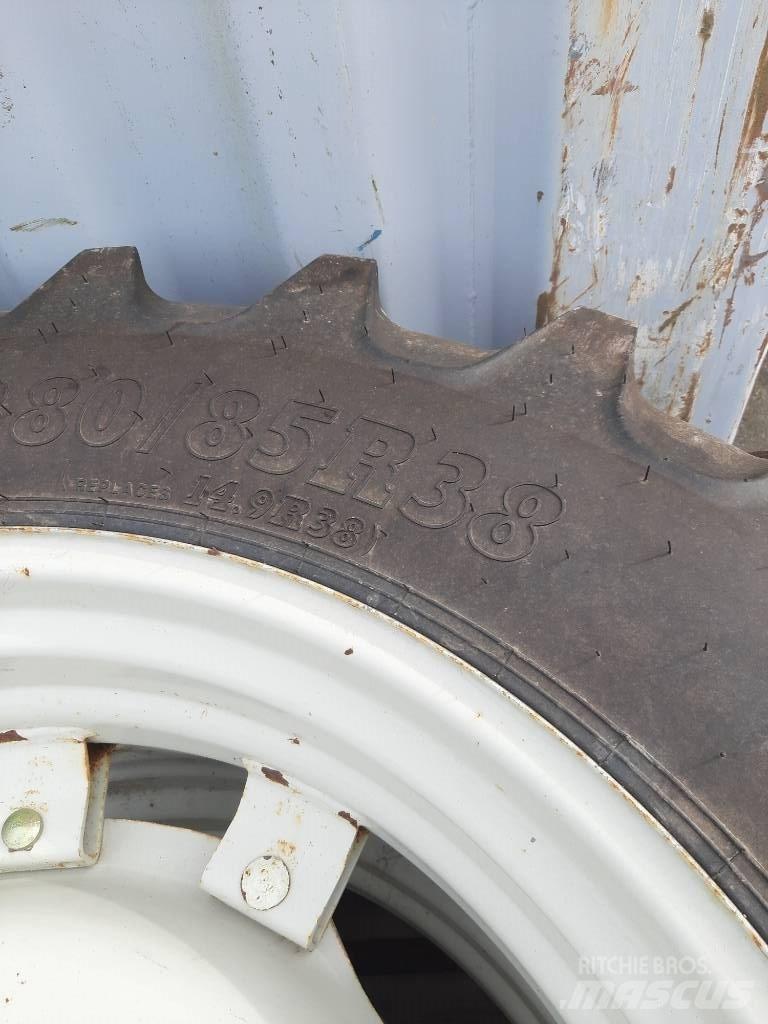 BKT 380/85R34 Sonstiges Traktorzubehör