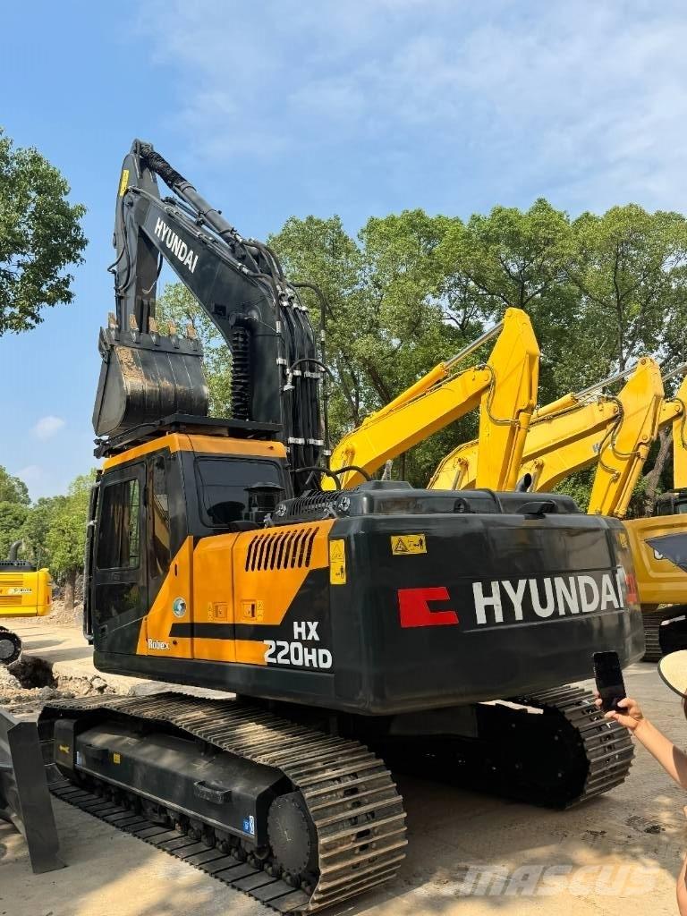 Hyundai HX220HD Midibagger  7t - 12t