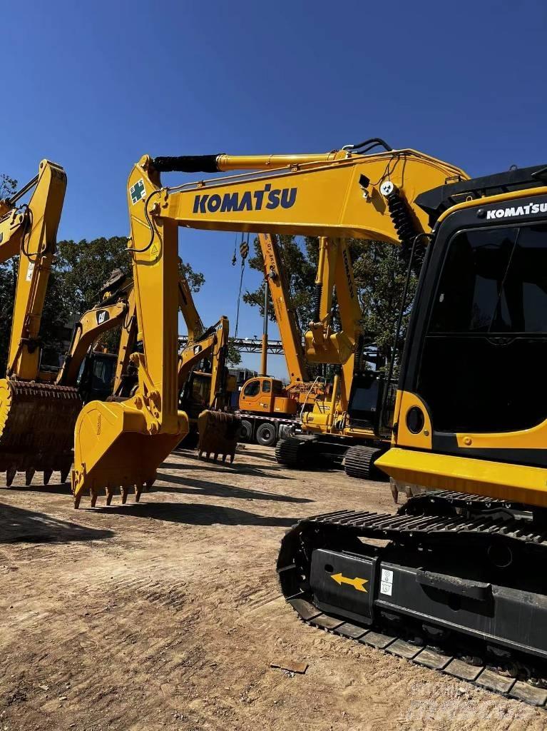 Komatsu PC 200-8N1 Raupenbagger