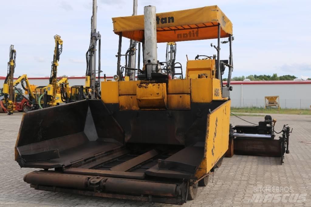 ABG Titan 455 Strassenfertiger