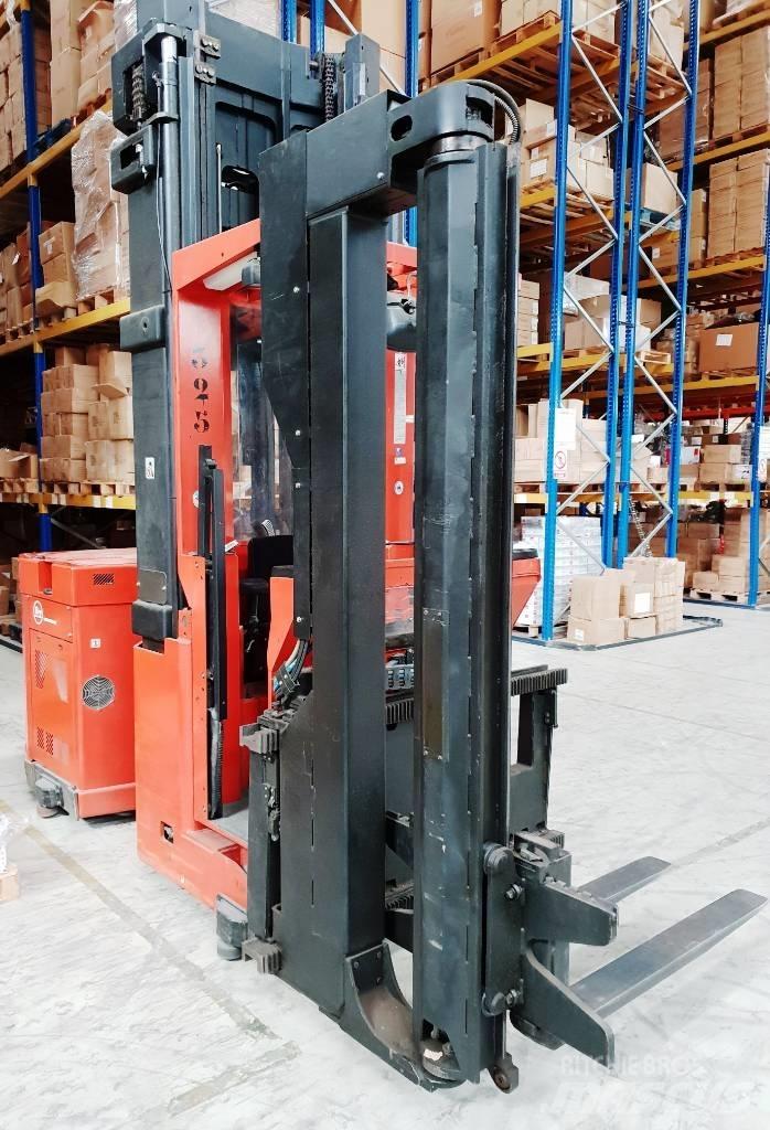 BT CTX 1300 Schmalgangstapler