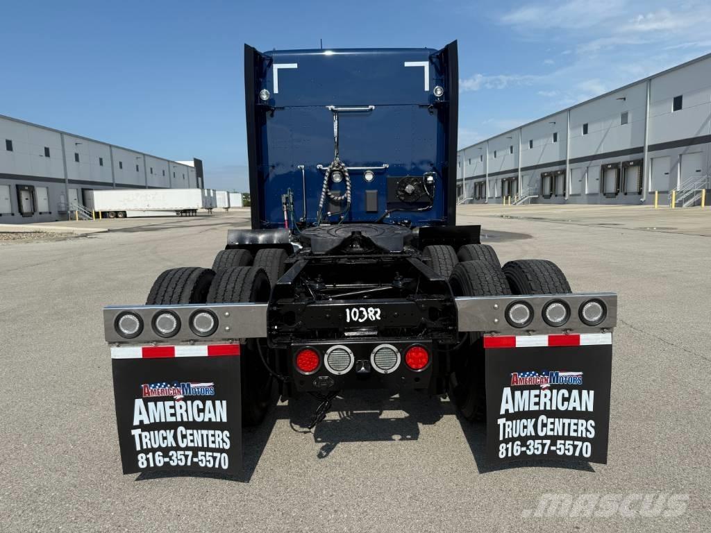 Kenworth W 990 Sattelzugmaschinen