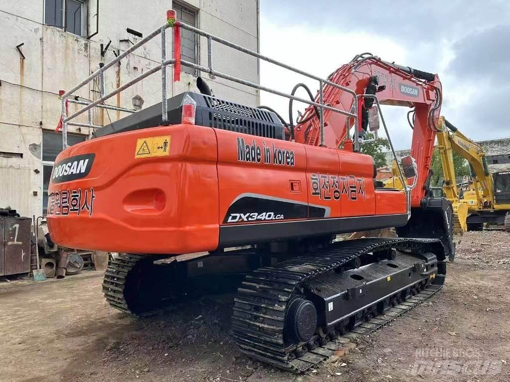 Doosan DX 340 LCA Raupenbagger
