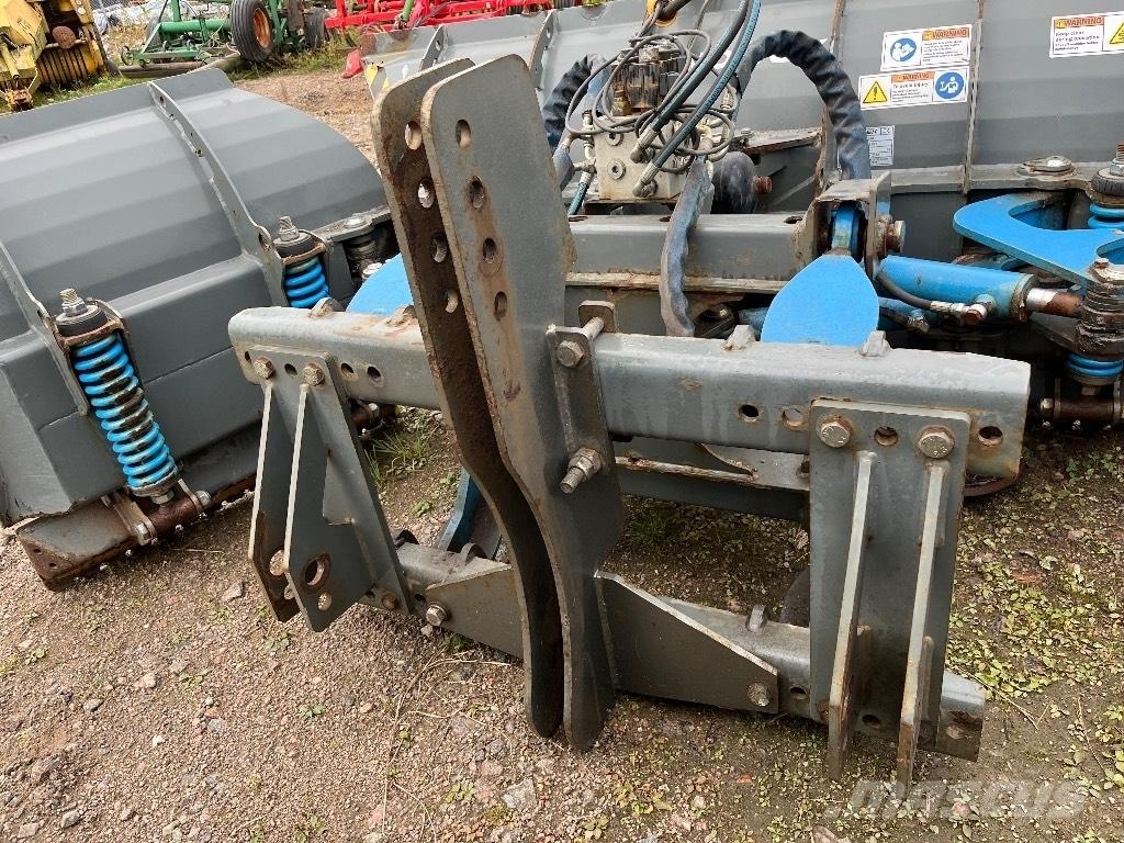 Snowek U360 Schneeschilde und -pflüge