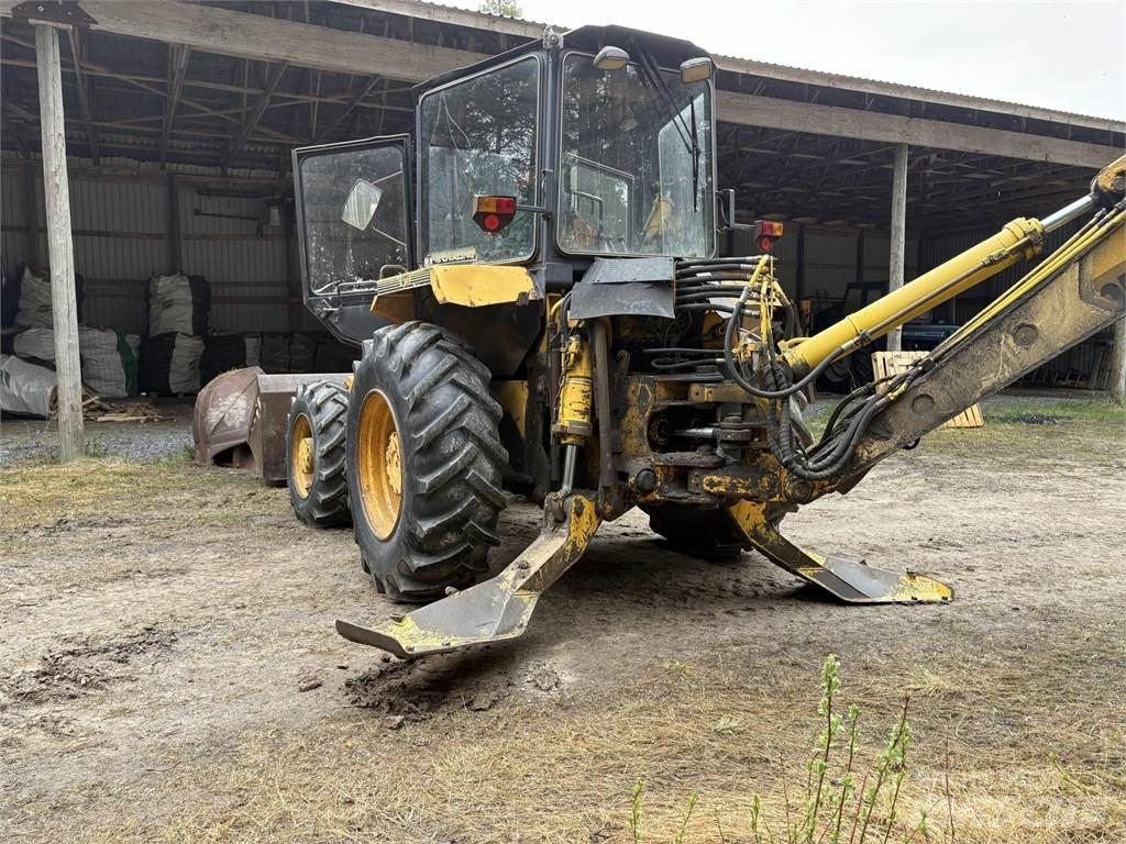 Lännen C10 EX 4*4 Baggerlader