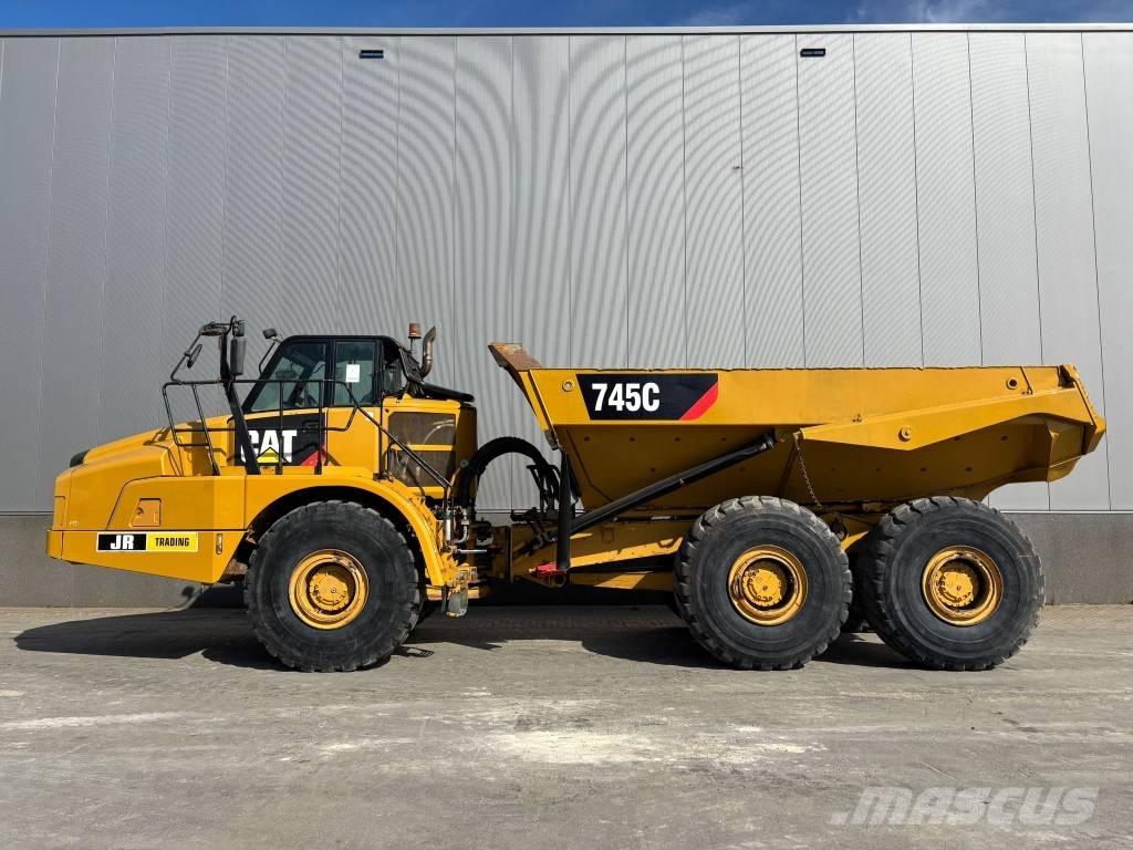 CAT 745 C Dumper - Knickgelenk