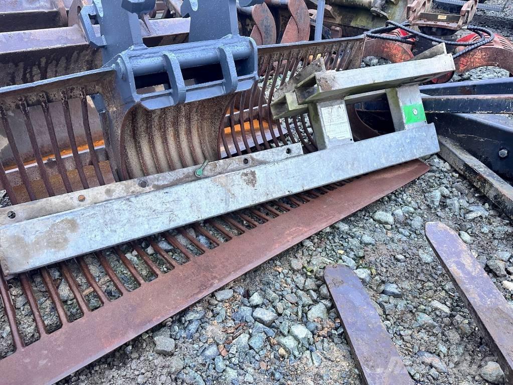 Manitou MT 1233 S Teleskoplader