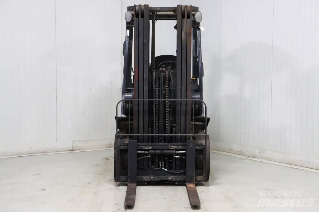Nissan U1D2A20LQ Gasstapler