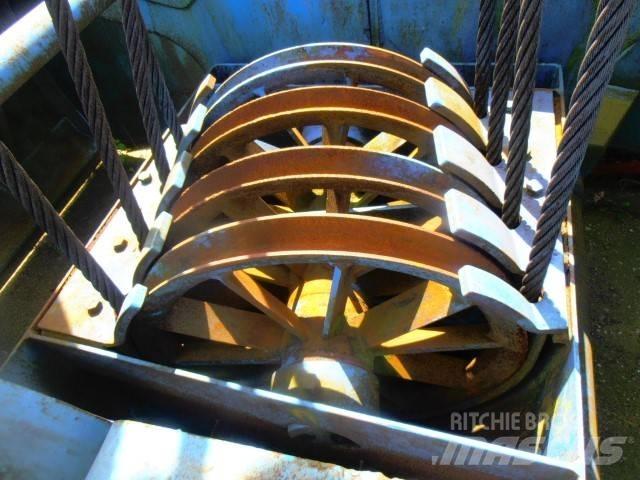  Clamshell 17½ m³ Greifer