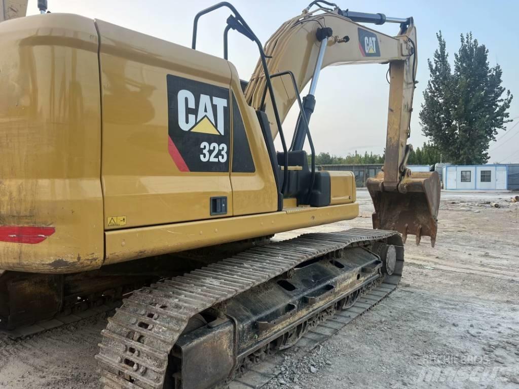 CAT 323 GC Raupenbagger