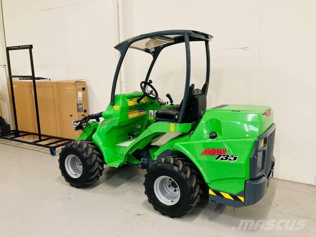 Avant 735 Minilader