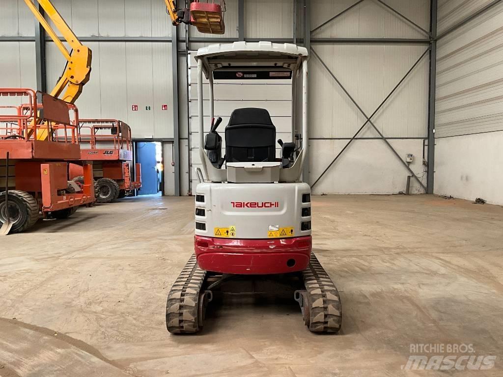 Takeuchi TB 215 R Minibagger < 7t