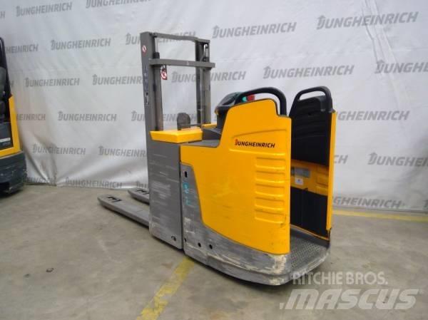 Jungheinrich ERD 220 Deichselstapler