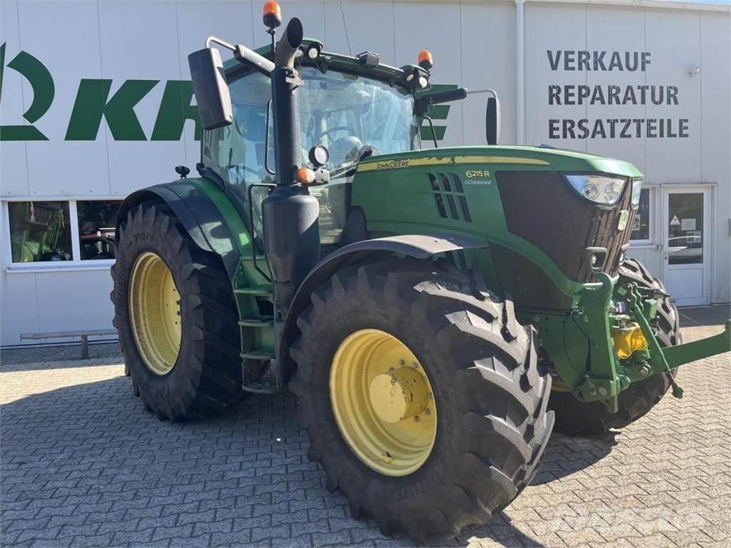 John Deere 6215R Traktoren