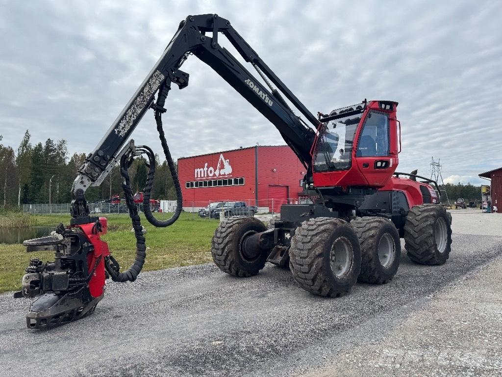 Komatsu 911 Harvester