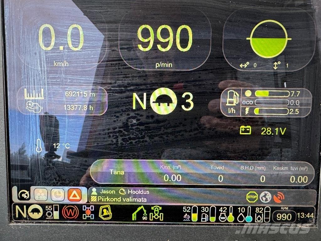 Komatsu 911 Harvester