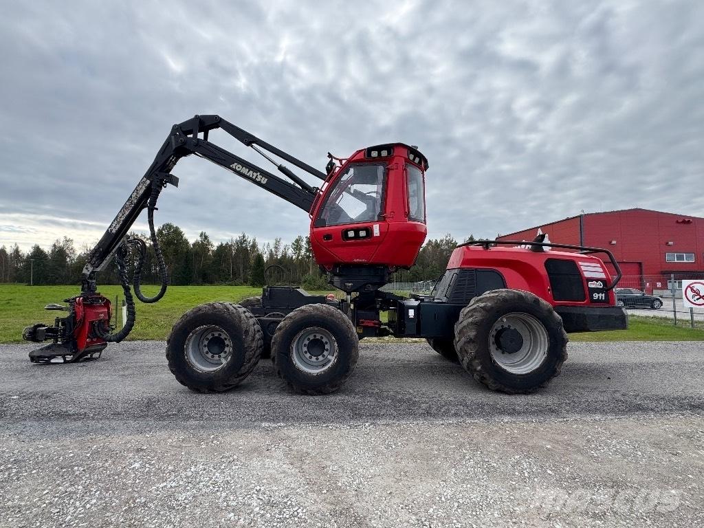 Komatsu 911 Harvester