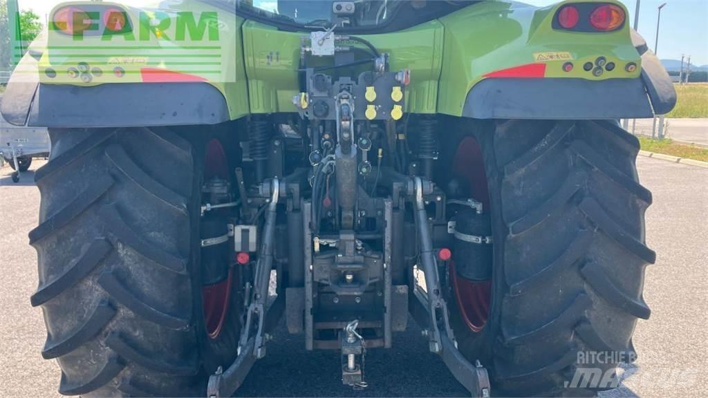 CLAAS ARION 530 Traktoren