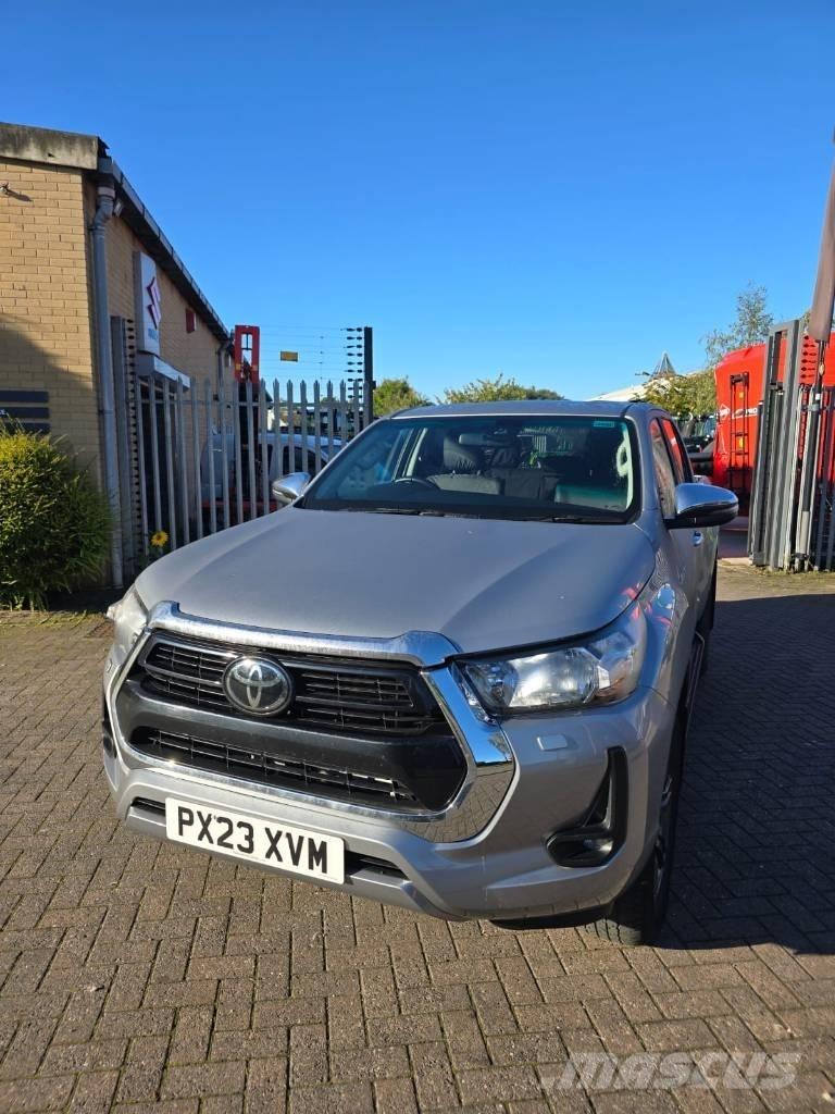 Toyota Hilux Pickup/Pritschenwagen