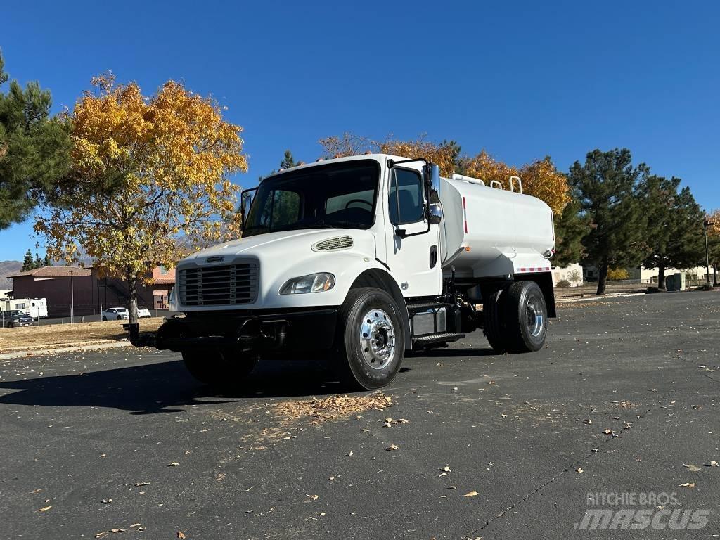 Freightliner M2 Wassertanker