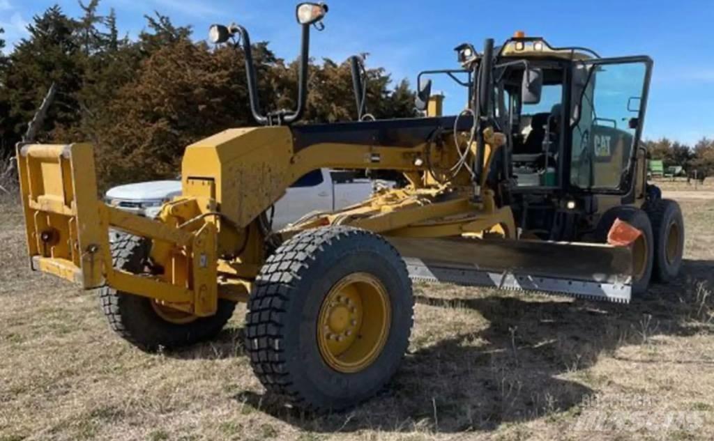 CAT 140M Grader